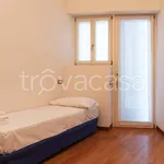 Rent 4 bedroom apartment of 200 m² in Milano