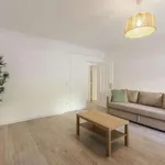 Rent 3 bedroom apartment of 130 m² in lisbon