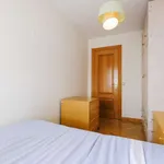 Rent a room of 100 m² in madrid