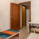 Rent a room of 100 m² in madrid