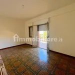 Affitto 5 camera appartamento di 109 m² in Palermo