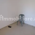 Rent 3 bedroom apartment of 64 m² in Naples