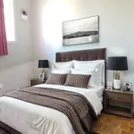 Rent 4 bedroom apartment in Montreal