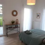 Rent 4 bedroom apartment in Rueil-Malmaison