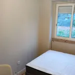 Rent a room in lisbon