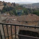 Affitto 4 camera casa di 150 m² in Perugia