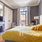 Rent 7 bedroom apartment of 269 m² in Paris