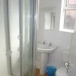 Rent 4 bedroom flat in Broxtowe