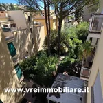 Rent 3 bedroom apartment of 100 m² in Roma