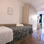 Rent a room of 160 m² in Valencia