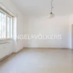 Rent 4 bedroom apartment of 100 m² in Roma