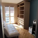 Appartement de 90 m² avec 4 chambre(s) en location à Roche