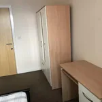 Rent 2 bedroom flat in Leicester