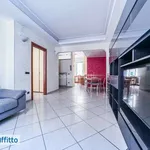 Affitto 2 camera appartamento di 62 m² in Naples