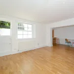 Rent 2 bedroom apartment of 88 m² in London