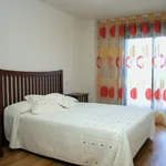 Rent 2 bedroom apartment of 65 m² in Pontevedra']