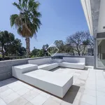 Rent 5 bedroom house of 526 m² in Valencia