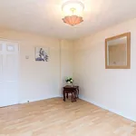 Rent 2 bedroom apartment in Yorkshire And The Humber