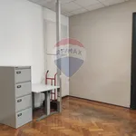 Affitto 5 camera appartamento di 150 m² in Biella