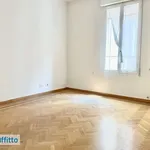 Rent 6 bedroom apartment of 250 m² in Bologna