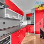 Rent 4 bedroom apartment of 70 m² in Hradec Králové