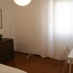 Rent a room of 89 m² in Lisbon