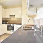 Rent 3 bedroom apartment in Ixelles