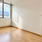 Appartement de 56 m² avec 3 chambre(s) en location à Saint-Égrève