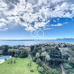 Rent 4 bedroom apartment of 128 m² in CANNES