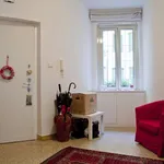 Rent a room of 90 m² in rome