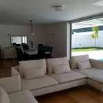 Rent 4 bedroom apartment of 227 m² in Oeiras