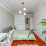 Rent 3 bedroom apartment of 110 m² in Lisbon