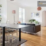 Appartement de 119 m² avec 5 chambre(s) en location à Paris