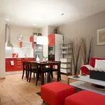 Rent 2 bedroom apartment of 753 m² in Barcelona