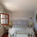 Rent 6 bedroom house of 220 m² in Terracina