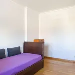 Rent 2 bedroom apartment of 200 m² in lisbon