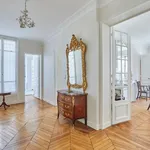 Rent 3 bedroom apartment of 131 m² in Paris