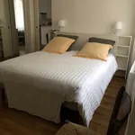 Rent 2 bedroom apartment of 54 m² in Paris