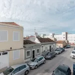 Rent 2 bedroom apartment in Lisbon