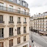 Rent 4 bedroom apartment of 84 m² in Paris