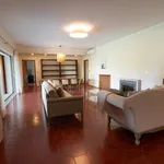 Rent 5 bedroom apartment in Valencia