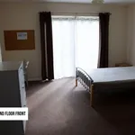 Rent 4 bedroom flat in West Midlands