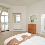 Rent 3 bedroom flat of 71 m² in Torquay