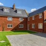 Rent 5 bedroom house in East Midlands