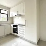 Rent 2 bedroom apartment in Caulfield North