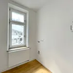 Rent 3 bedroom apartment of 122 m² in Munich