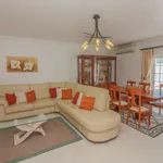 Rent 4 bedroom house of 250 m² in Alcantarilha e Pêra