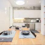 Rent 1 bedroom apartment of 60 m² in porto