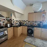 Rent 2 bedroom flat in West Midlands