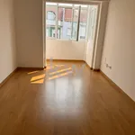 Rent 1 bedroom apartment of 27 m² in Lisbon